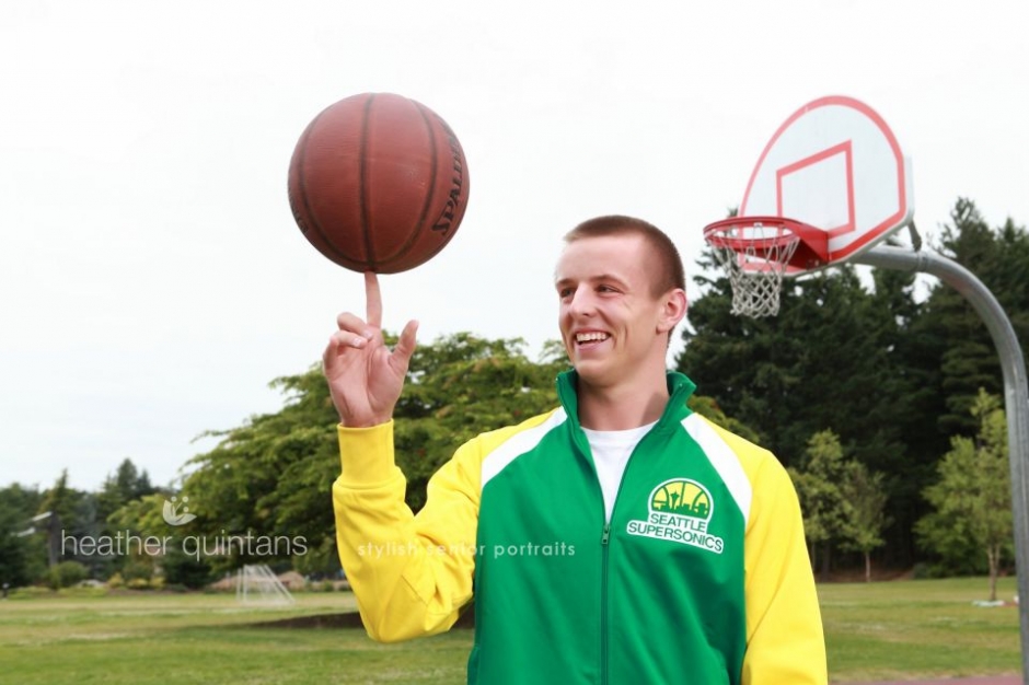 Senior Photo Basketball  Seattle Edmonds